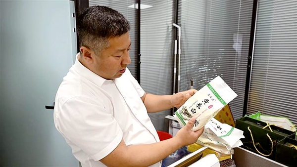 王虎林：“爱折腾”成就千万跨国事业