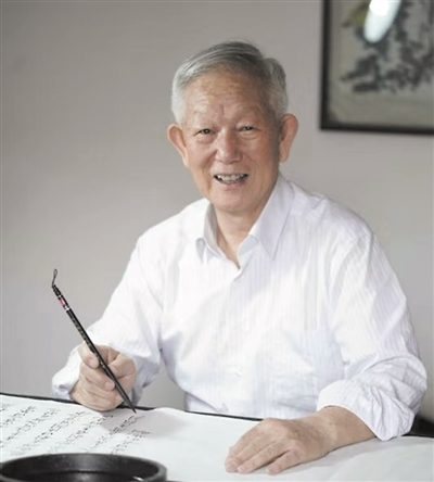 <p>　　编者按</p><p>　　由宁夏文史馆、宁夏文联、宁夏书协主办的《田冰习书70周年纪念展览》将于9月6日在宁夏博物馆举办。展览开幕当天，《田冰楷书千字文》一书同步首发。</p><p>　　田冰，祖籍河北安新，1944年生于北京，原宁夏书协副主席、银川市书协主席、银川书画院院长，现为中国书法家协会会员、宁夏文史馆馆员、宁夏书协顾问、宁夏书画院艺术顾问，国家一级美术师。田冰书法作品曾获全国第一届正书大展奖、第六回国际书画审美大展赛金奖等20余次，曾应邀到匈牙利、日本、荷兰举办个人展览和讲座。</p>&&&&&&&&&&&&&&&&&&&&