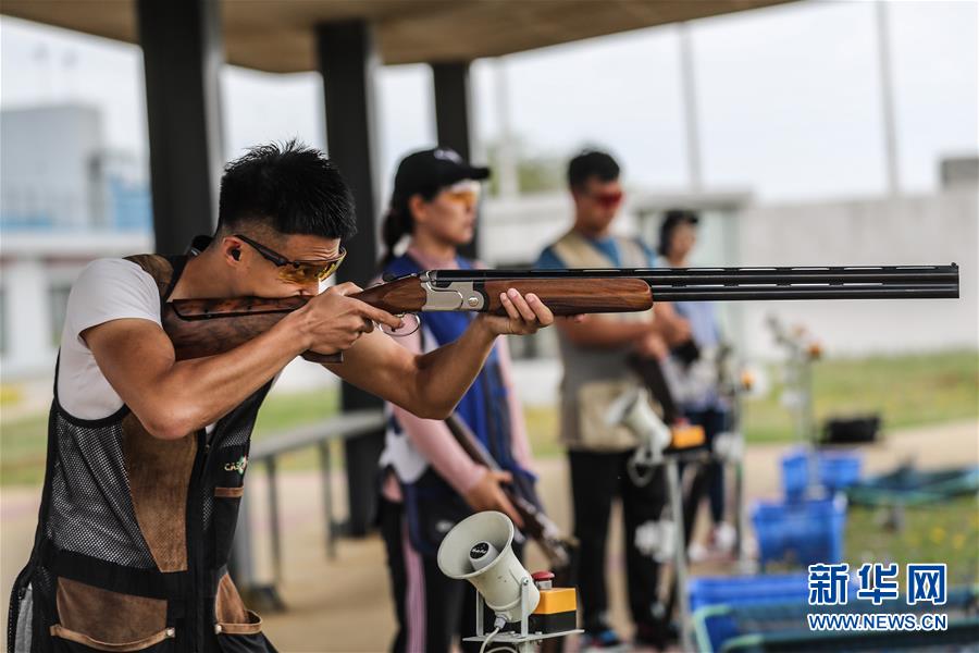 （体育）（8）辽宁省射击、射箭队：停赛不停练