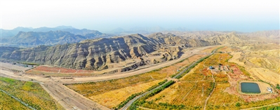 <p>　　贺兰山深处生机盎然。（本版图片均由石嘴山市委宣传部提供）</p>