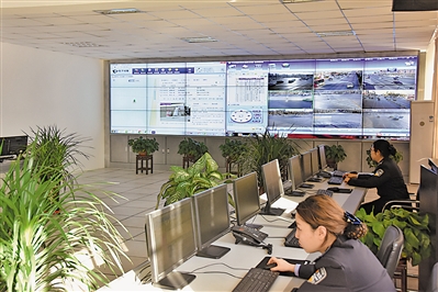<p>　　在全区率先打造智慧金凤社会治理综合平台。</p>