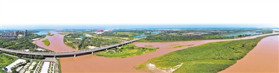 <p>　　黄河古城湾美景。</p><p>　　本报记者　钱建忠　摄</p>